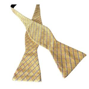 Saddlebred Men's Silk Bow Tie Gold Diamond Pattern Adjustable‎
